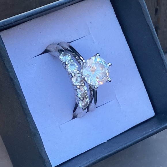 Diamonique Jewelry - Diamonique 1.5ct Solitaire